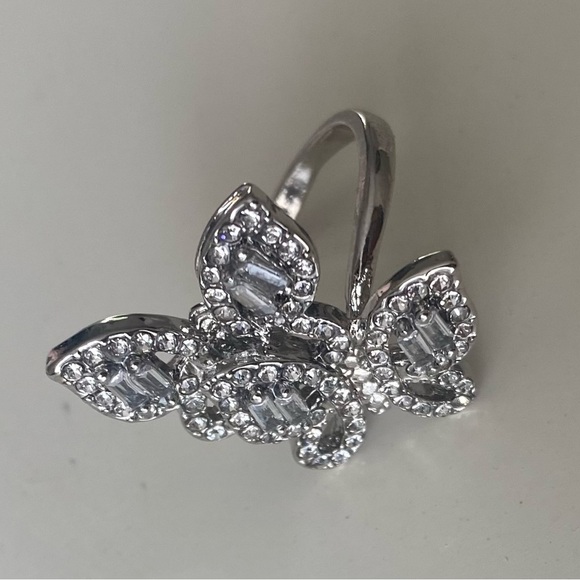 Butterfly Rhinestone Ring - Picture 3 of 3